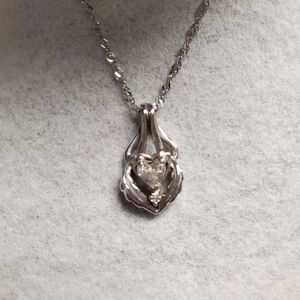 14k gold and diamond necklace vintage heart diamond